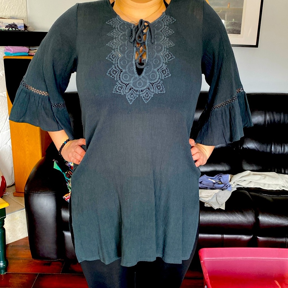 NWT O’Neil tunic